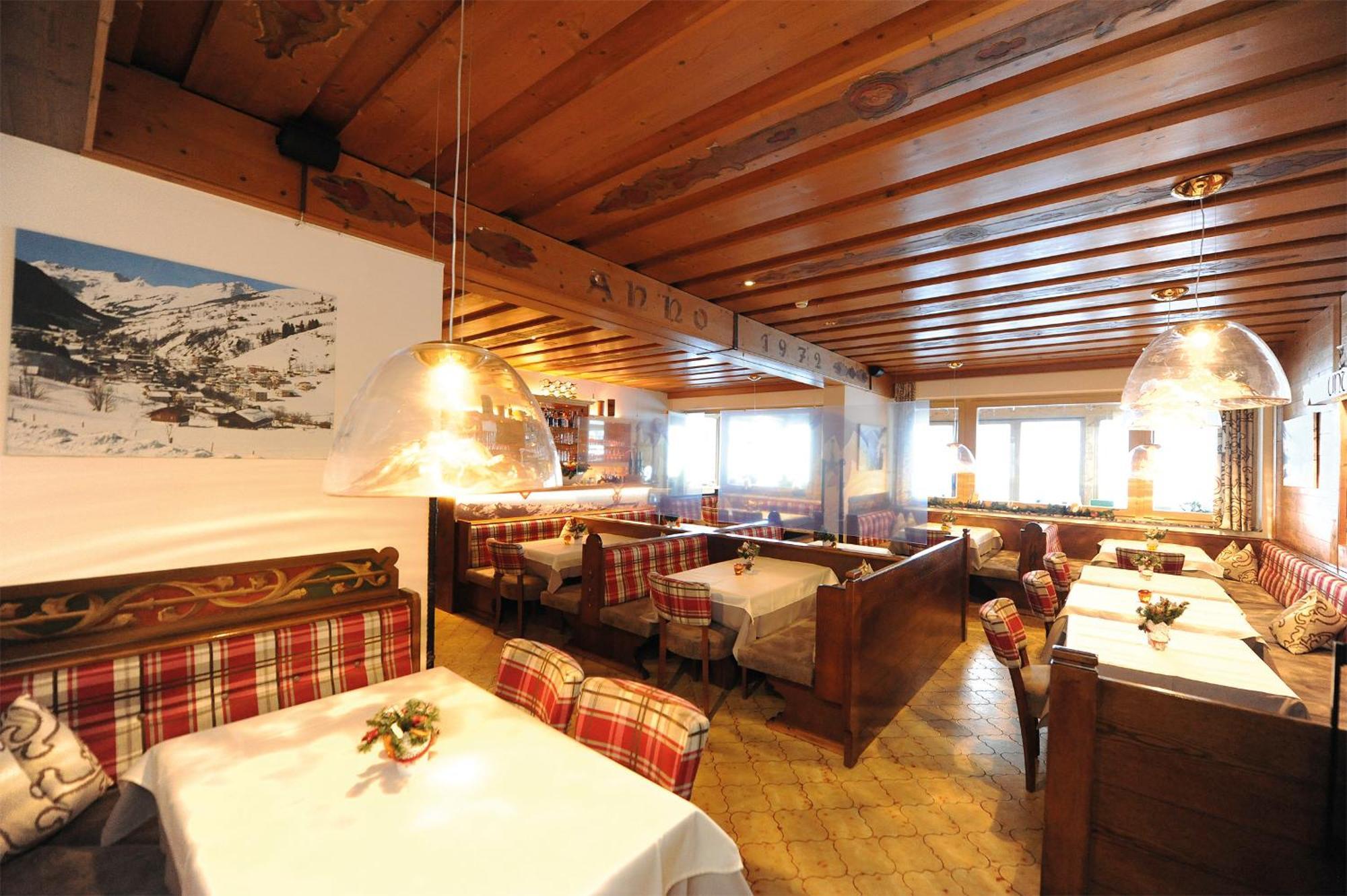 Ski in Ski out Hotel Unterellmau Saalbach-Hinterglemm Eksteriør bilde