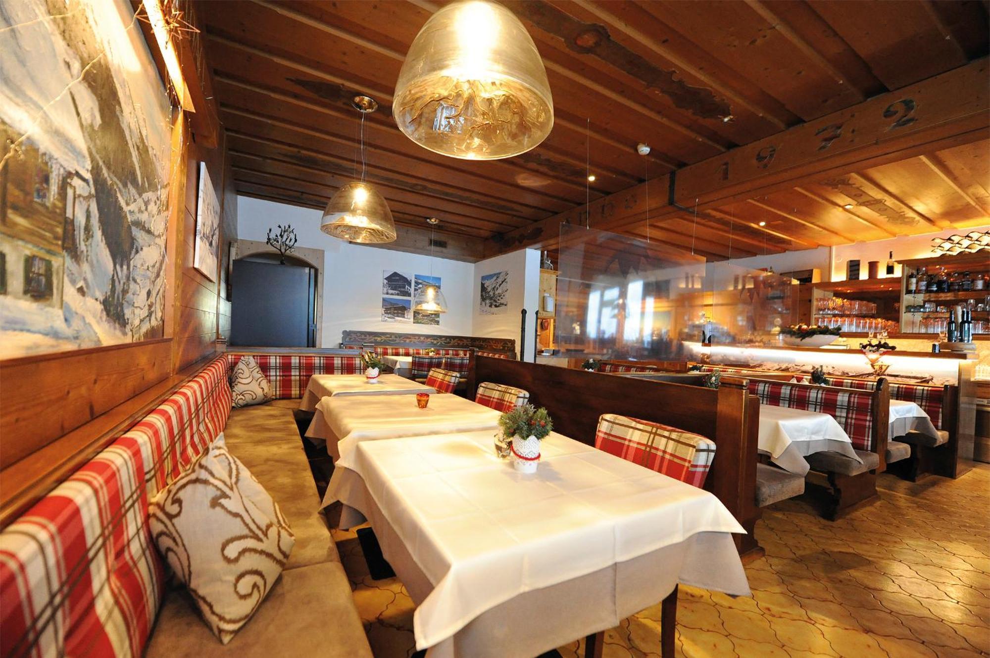 Ski in Ski out Hotel Unterellmau Saalbach-Hinterglemm Eksteriør bilde