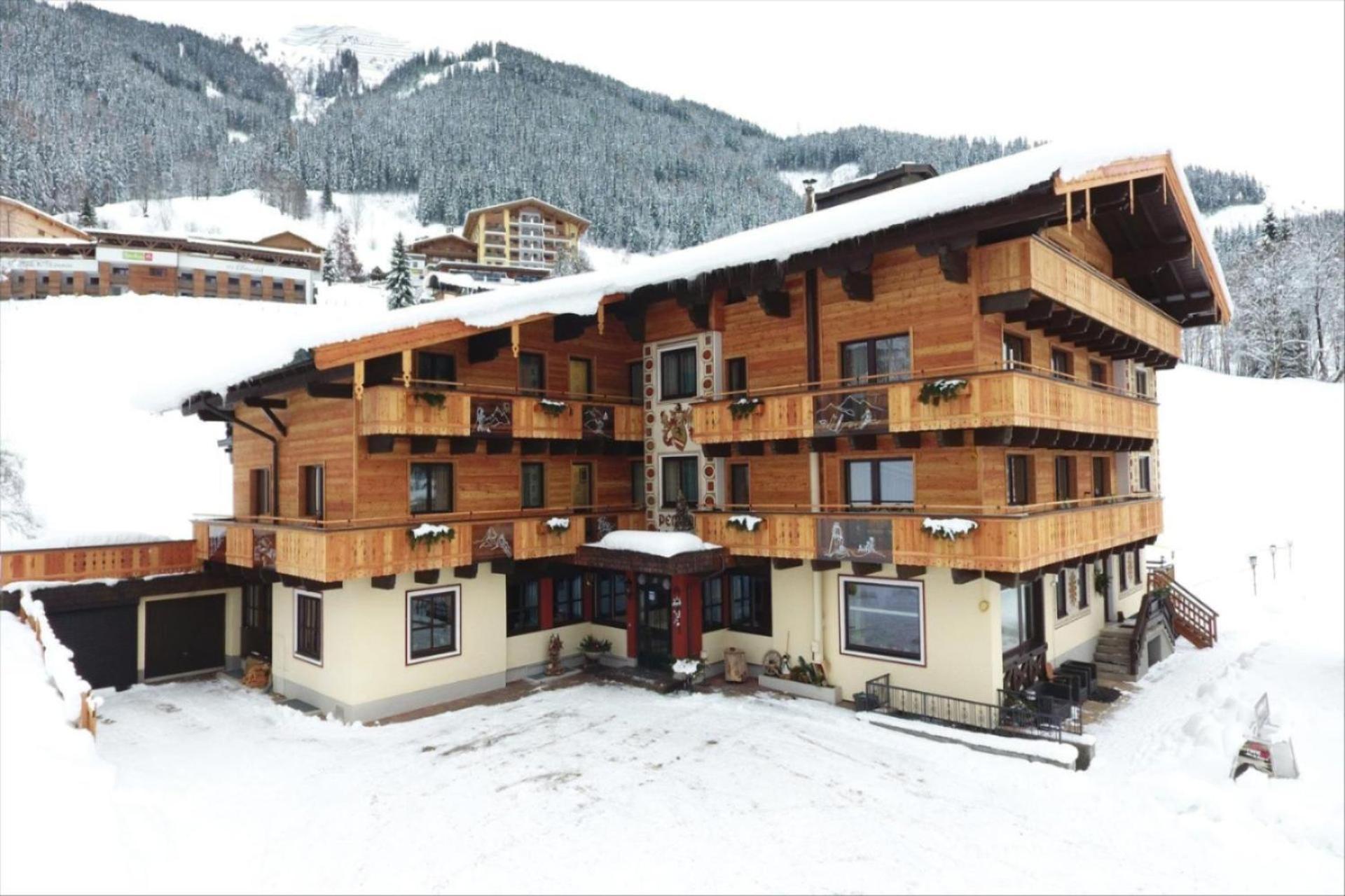 Ski in Ski out Hotel Unterellmau Saalbach-Hinterglemm Eksteriør bilde