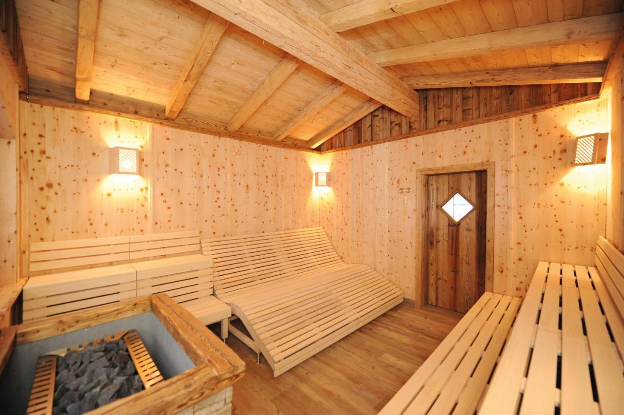 Ski in Ski out Hotel Unterellmau Saalbach-Hinterglemm Eksteriør bilde