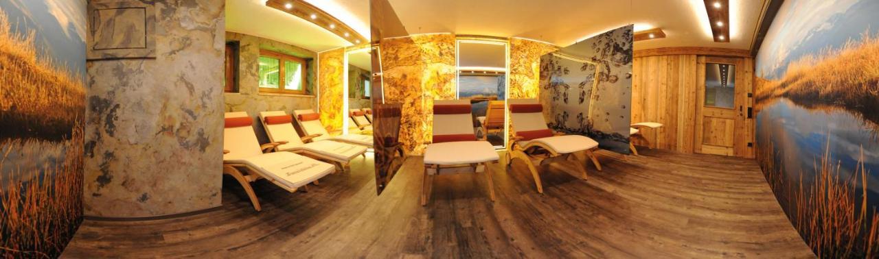 Ski in Ski out Hotel Unterellmau Saalbach-Hinterglemm Eksteriør bilde
