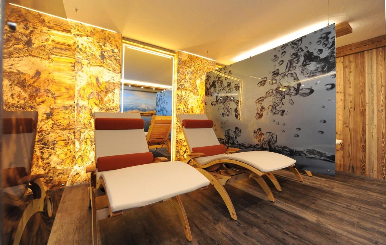 Ski in Ski out Hotel Unterellmau Saalbach-Hinterglemm Eksteriør bilde
